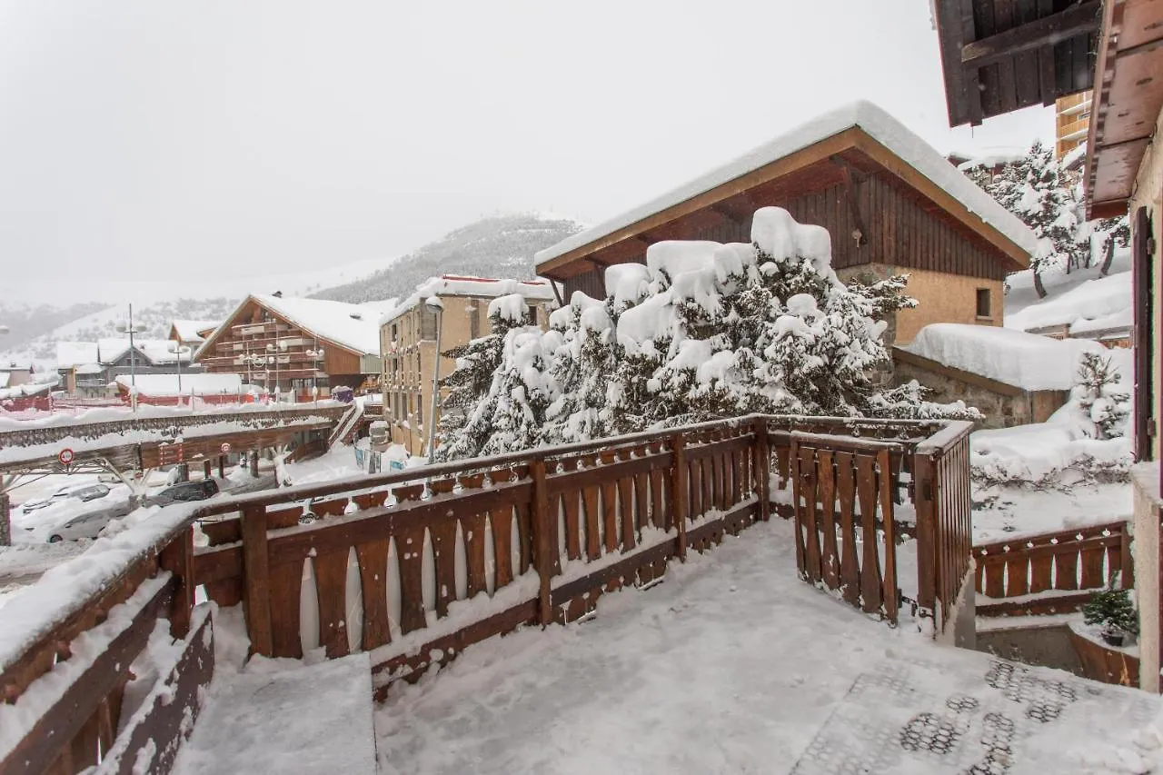 Chalet Les Vieux Murs Alpe d'Huez 0*,